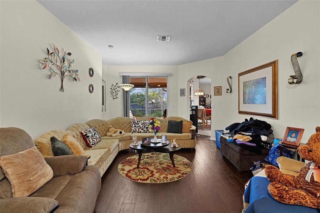 For Sale: $499,900 (4 beds, 3 baths, 2454 Square Feet)