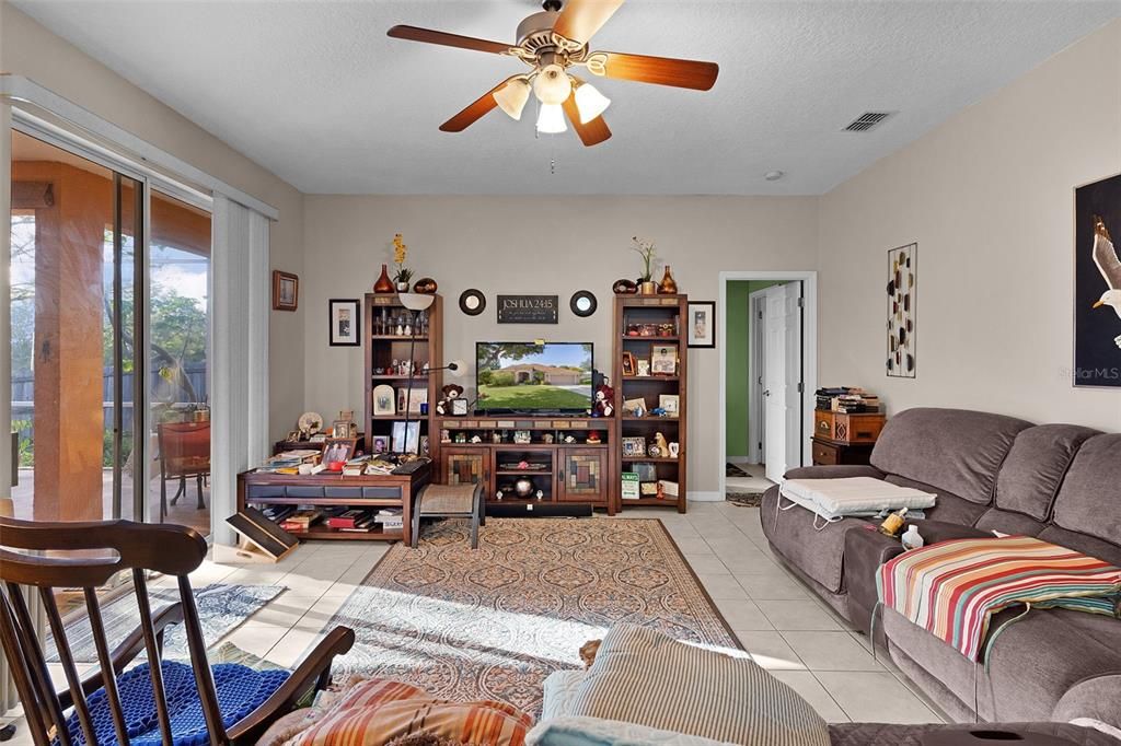 For Sale: $499,900 (4 beds, 3 baths, 2454 Square Feet)