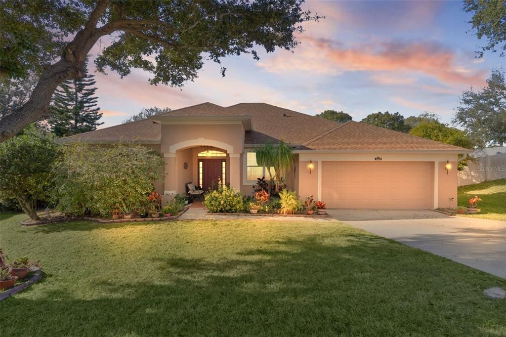 For Sale: $499,900 (4 beds, 3 baths, 2454 Square Feet)