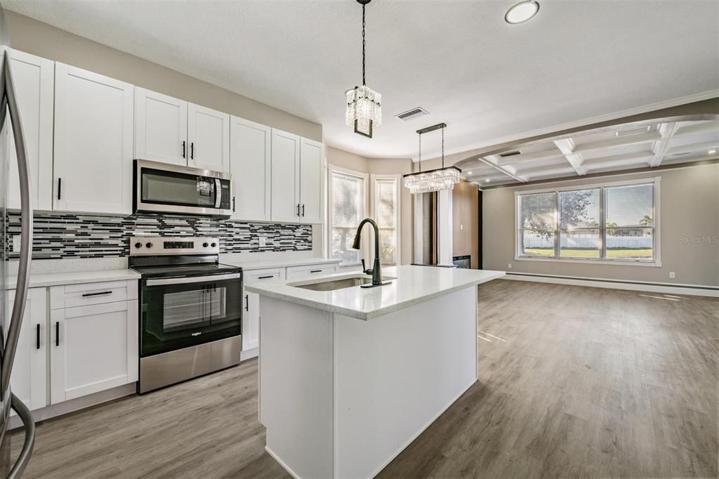 For Sale: $449,000 (4 beds, 3 baths, 2533 Square Feet)