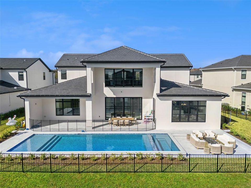 На продажу: $3,900,000 (5 спален, 6 ванн, 6632 Квадратных фут)