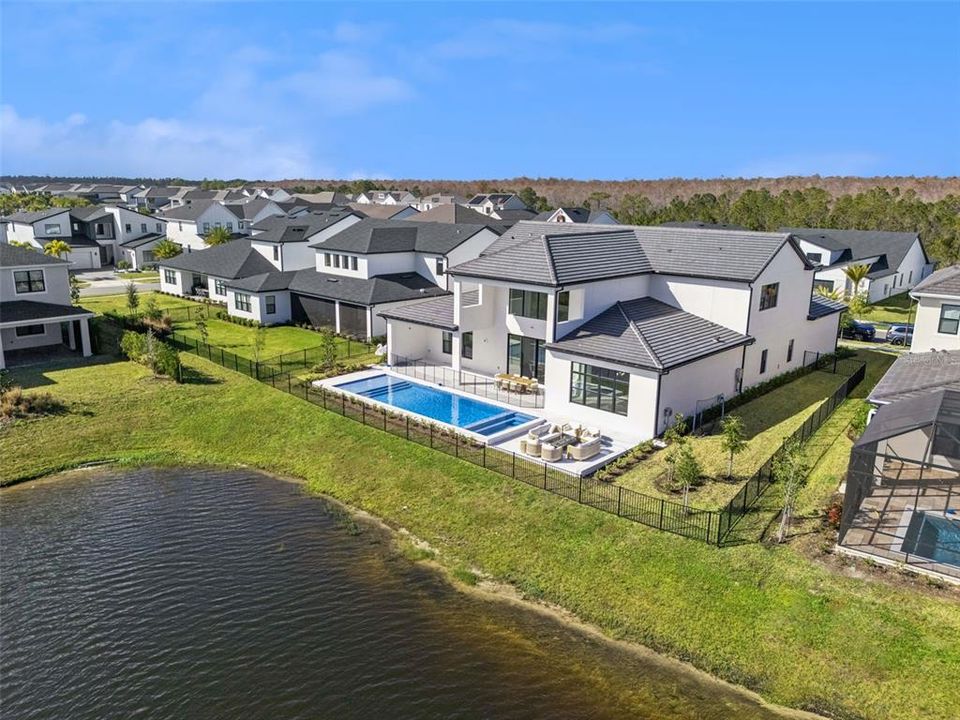 На продажу: $3,900,000 (5 спален, 6 ванн, 6632 Квадратных фут)