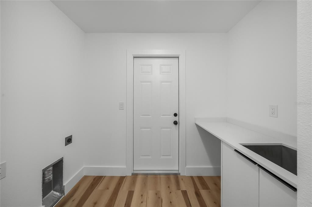 For Sale: $375,000 (3 beds, 2 baths, 1521 Square Feet)