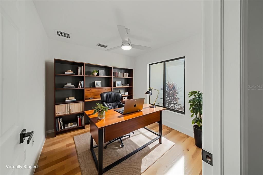 For Sale: $375,000 (3 beds, 2 baths, 1521 Square Feet)