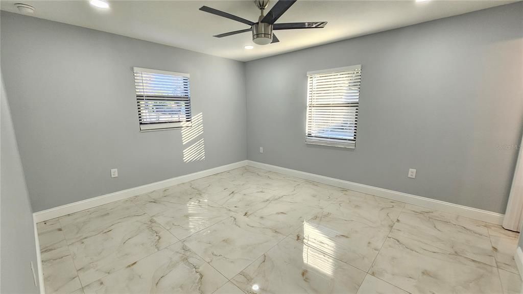 For Sale: $450,000 (3 beds, 2 baths, 1564 Square Feet)