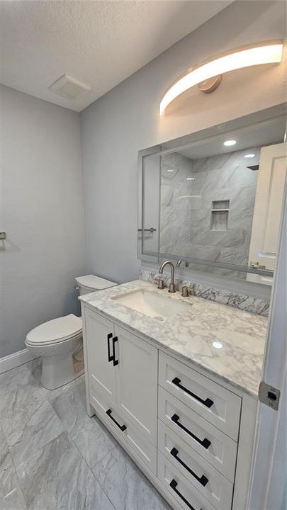 For Sale: $450,000 (3 beds, 2 baths, 1564 Square Feet)