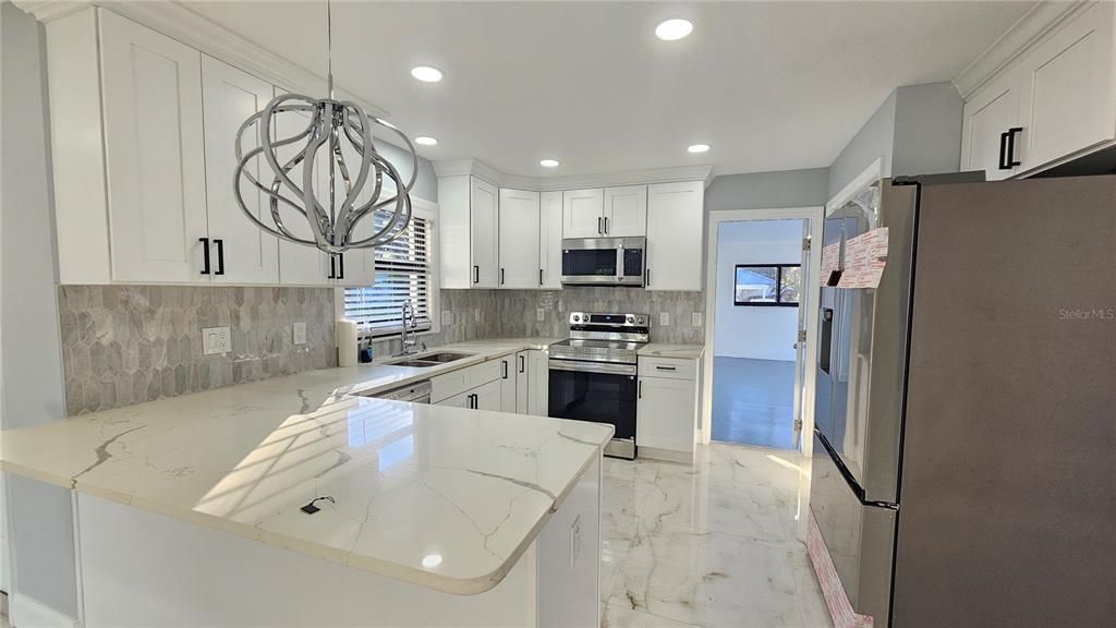 For Sale: $450,000 (3 beds, 2 baths, 1564 Square Feet)