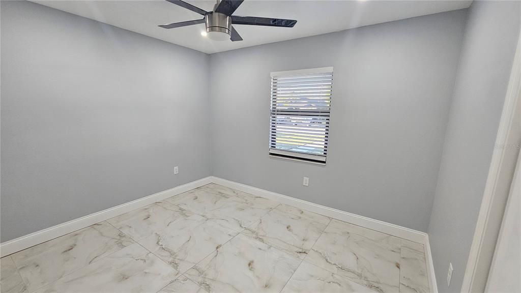 For Sale: $450,000 (3 beds, 2 baths, 1564 Square Feet)