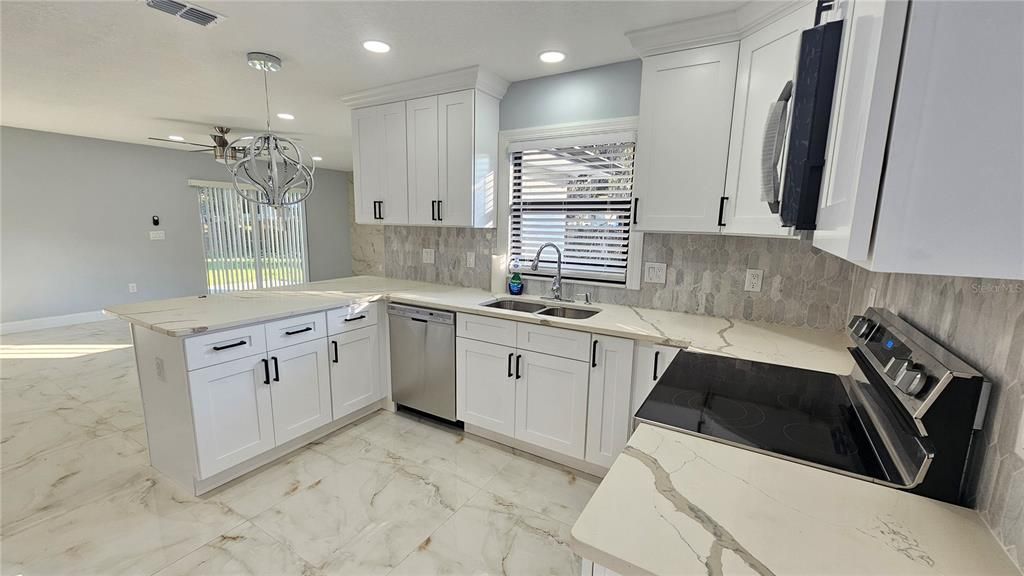 For Sale: $450,000 (3 beds, 2 baths, 1564 Square Feet)