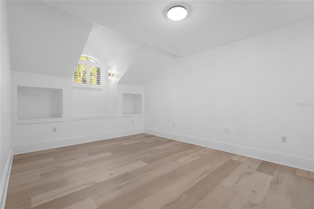 En Venta: $2,150,000 (5 camas, 5 baños, 3270 Pies cuadrados)