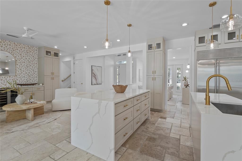 En Venta: $2,150,000 (5 camas, 5 baños, 3270 Pies cuadrados)