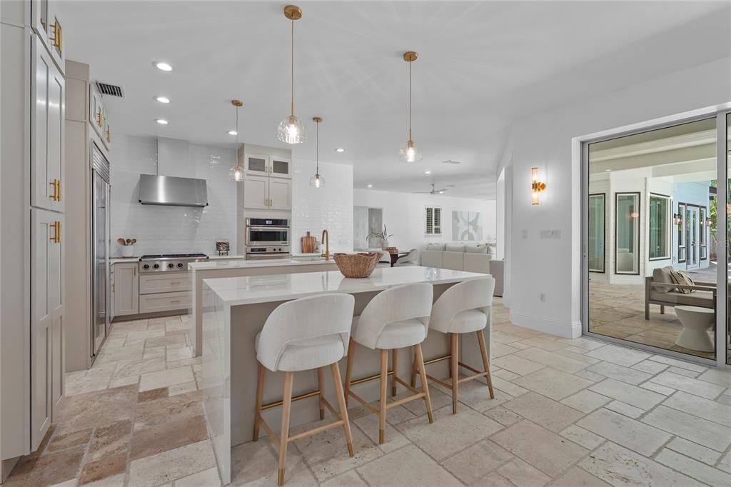 En Venta: $2,150,000 (5 camas, 5 baños, 3270 Pies cuadrados)