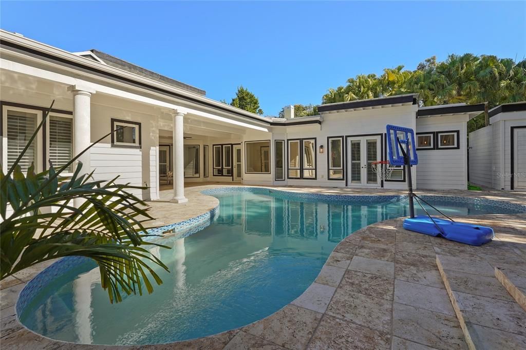 En Venta: $2,150,000 (5 camas, 5 baños, 3270 Pies cuadrados)