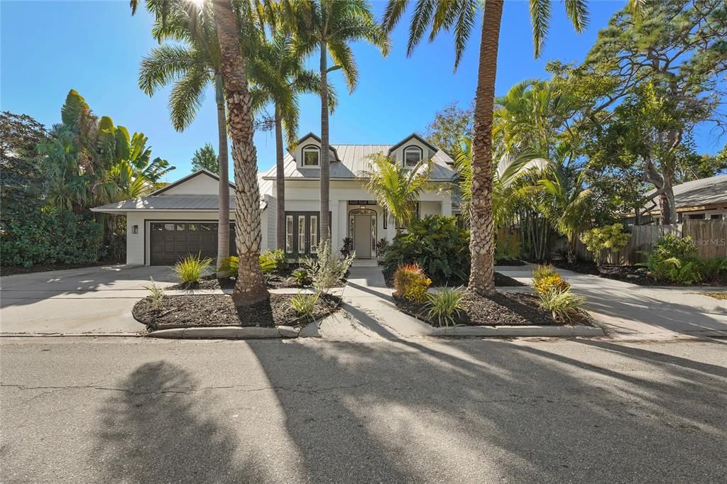 En Venta: $2,150,000 (5 camas, 5 baños, 3270 Pies cuadrados)