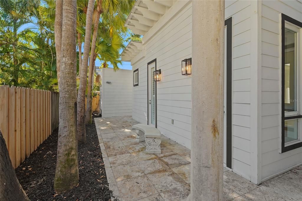 En Venta: $2,150,000 (5 camas, 5 baños, 3270 Pies cuadrados)