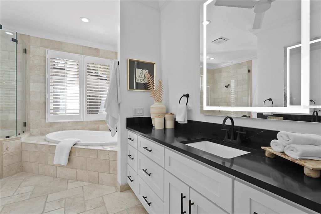 En Venta: $2,150,000 (5 camas, 5 baños, 3270 Pies cuadrados)