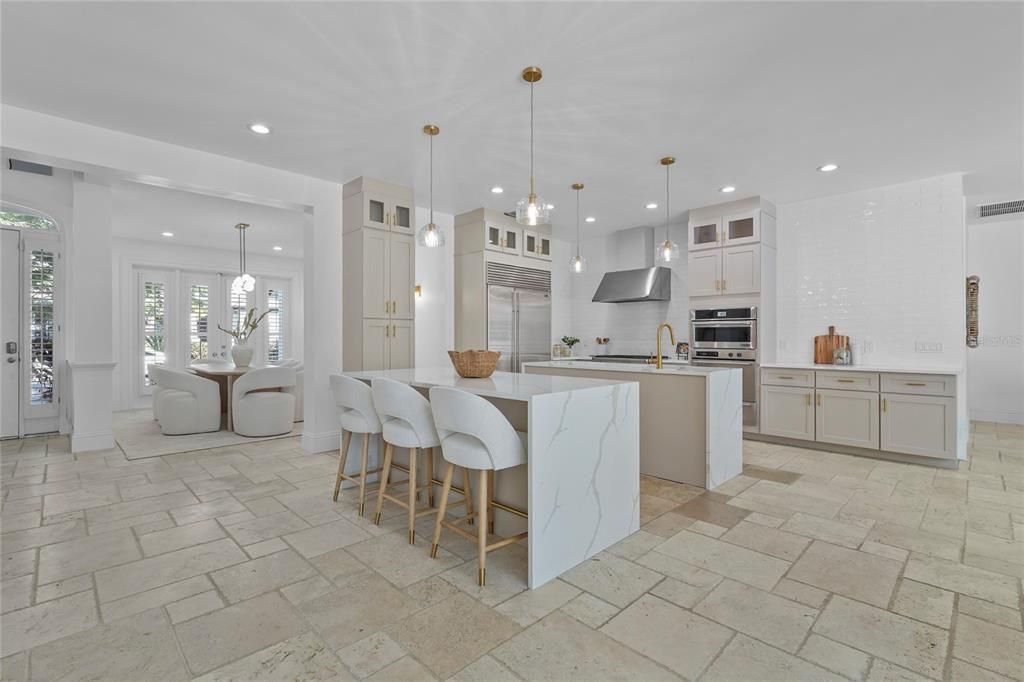 En Venta: $2,150,000 (5 camas, 5 baños, 3270 Pies cuadrados)