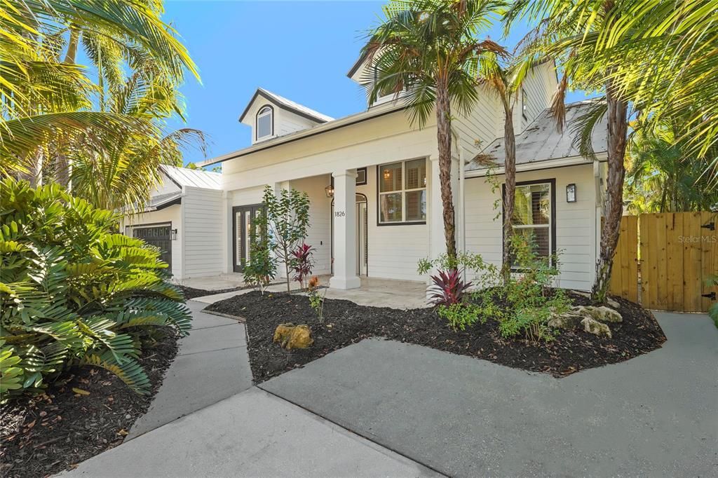 En Venta: $2,150,000 (5 camas, 5 baños, 3270 Pies cuadrados)