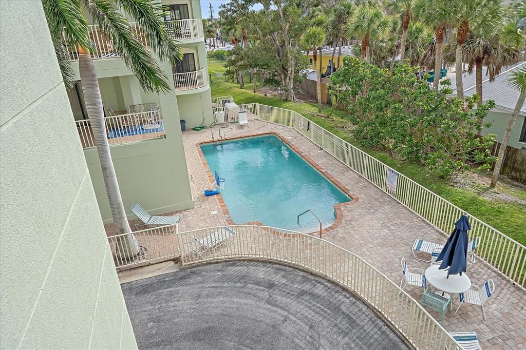 En Venta: $1,399,900 (3 camas, 2 baños, 2639 Pies cuadrados)