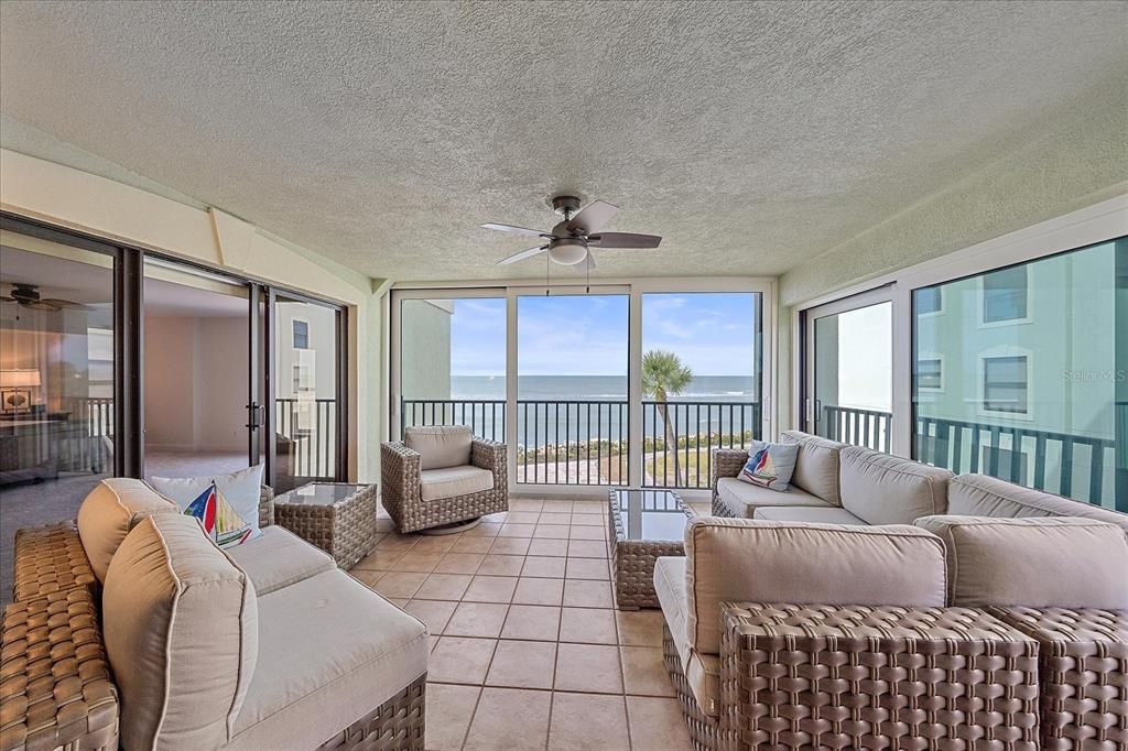 En Venta: $1,399,900 (3 camas, 2 baños, 2639 Pies cuadrados)