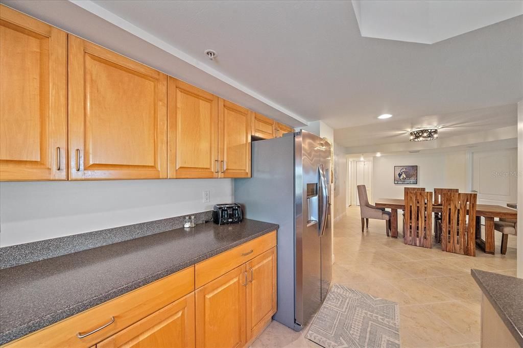 En Venta: $1,399,900 (3 camas, 2 baños, 2639 Pies cuadrados)