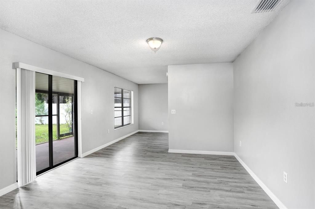 出租: $2,350 (3 贝兹, 2 浴室, 1486 平方英尺)