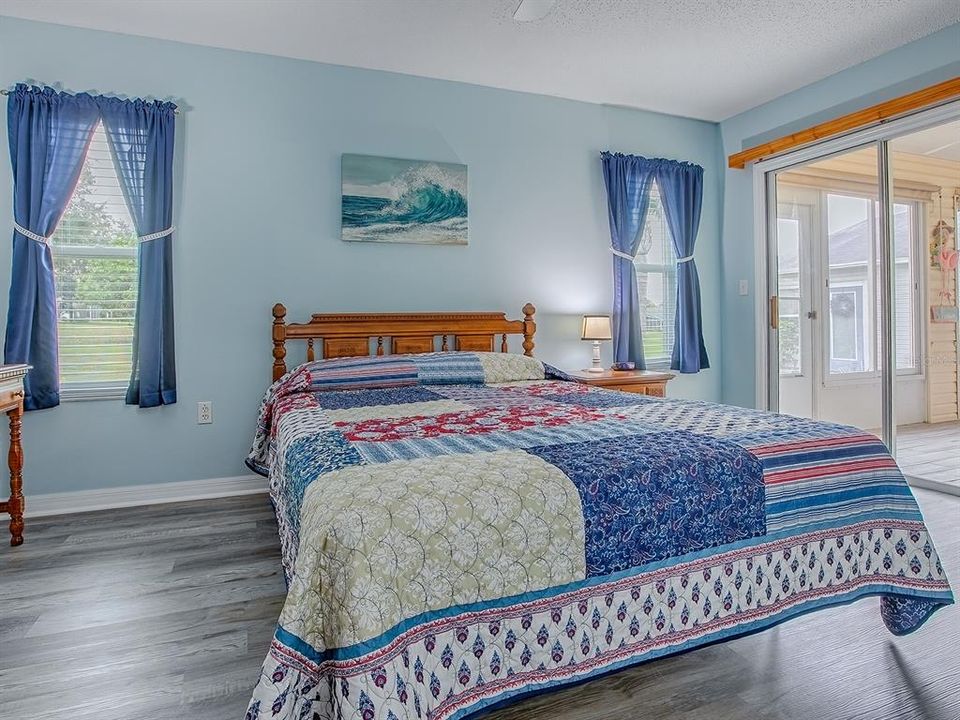 待售: $249,247 (2 贝兹, 2 浴室, 1310 平方英尺)