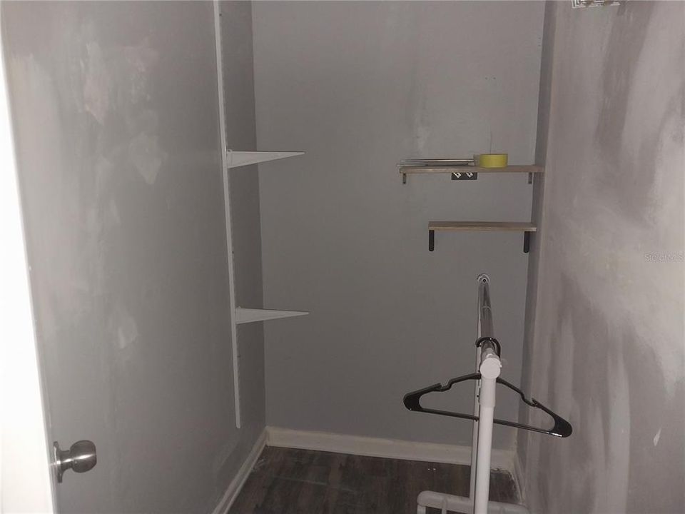 En Venta: $329,000 (4 camas, 2 baños, 1375 Pies cuadrados)