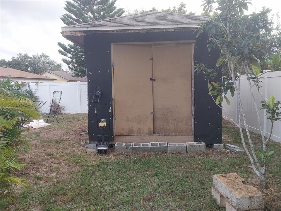 En Venta: $329,000 (4 camas, 2 baños, 1375 Pies cuadrados)