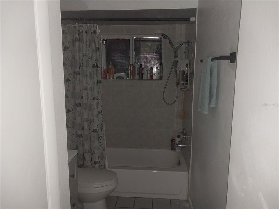 En Venta: $329,000 (4 camas, 2 baños, 1375 Pies cuadrados)