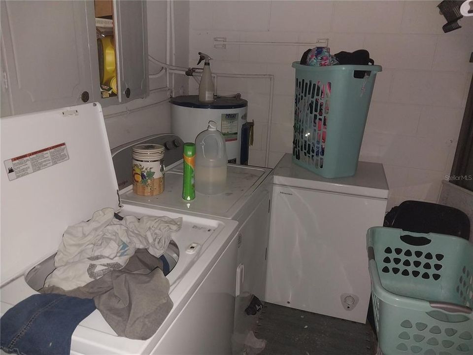 En Venta: $329,000 (4 camas, 2 baños, 1375 Pies cuadrados)