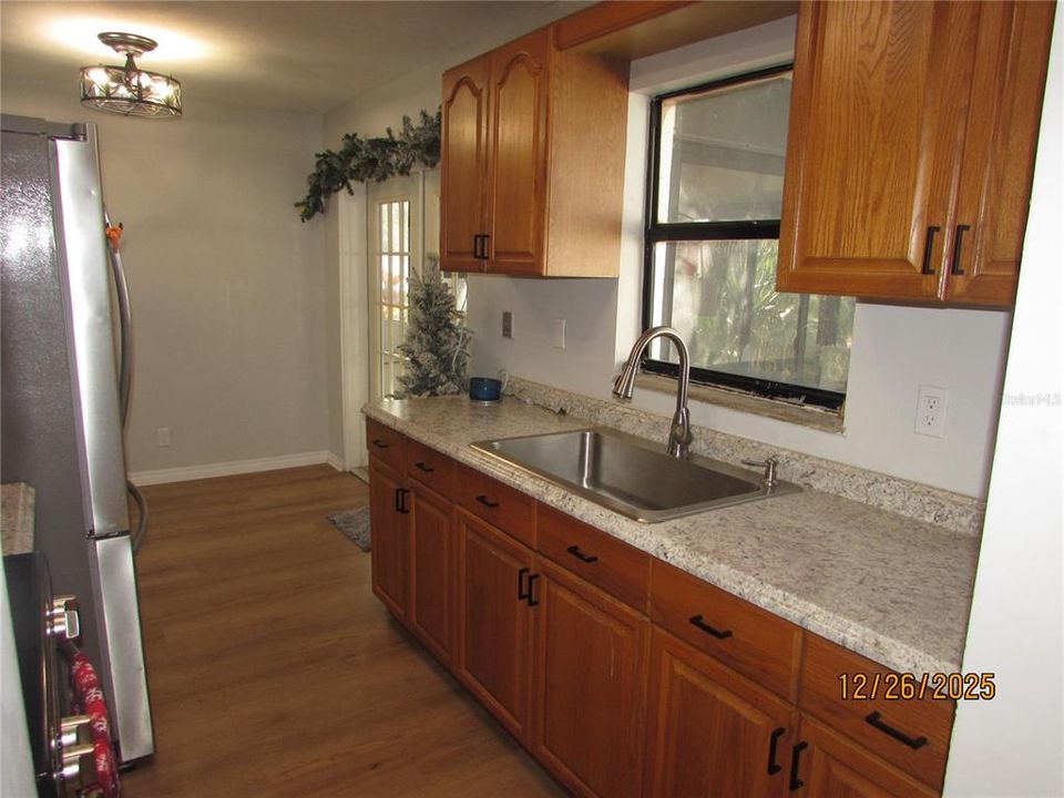 En Renta: $2,450 (4 camas, 2 baños, 1421 Pies cuadrados)