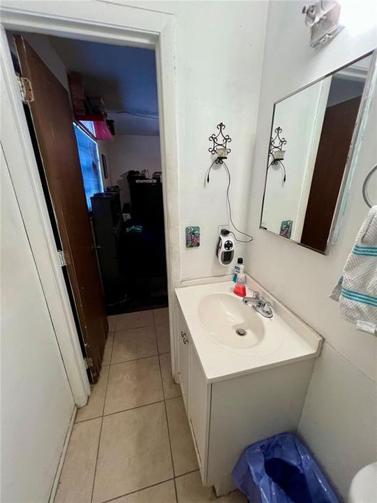 En Venta: $390,000 (6 camas, 0 baños, 1928 Pies cuadrados)