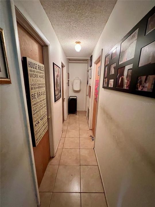 En Venta: $390,000 (6 camas, 0 baños, 1928 Pies cuadrados)