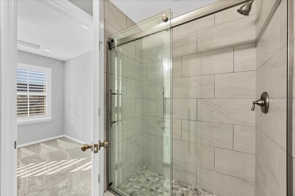 В аренду: $2,300 (2 спален, 2 ванн, 1064 Квадратных фут)