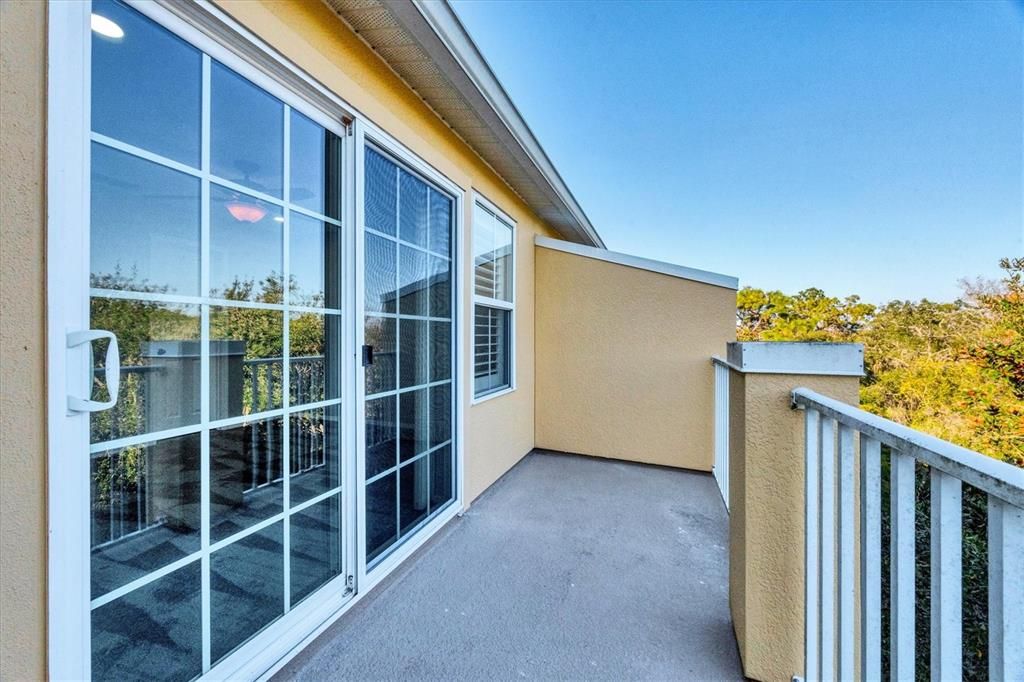 В аренду: $2,300 (2 спален, 2 ванн, 1064 Квадратных фут)