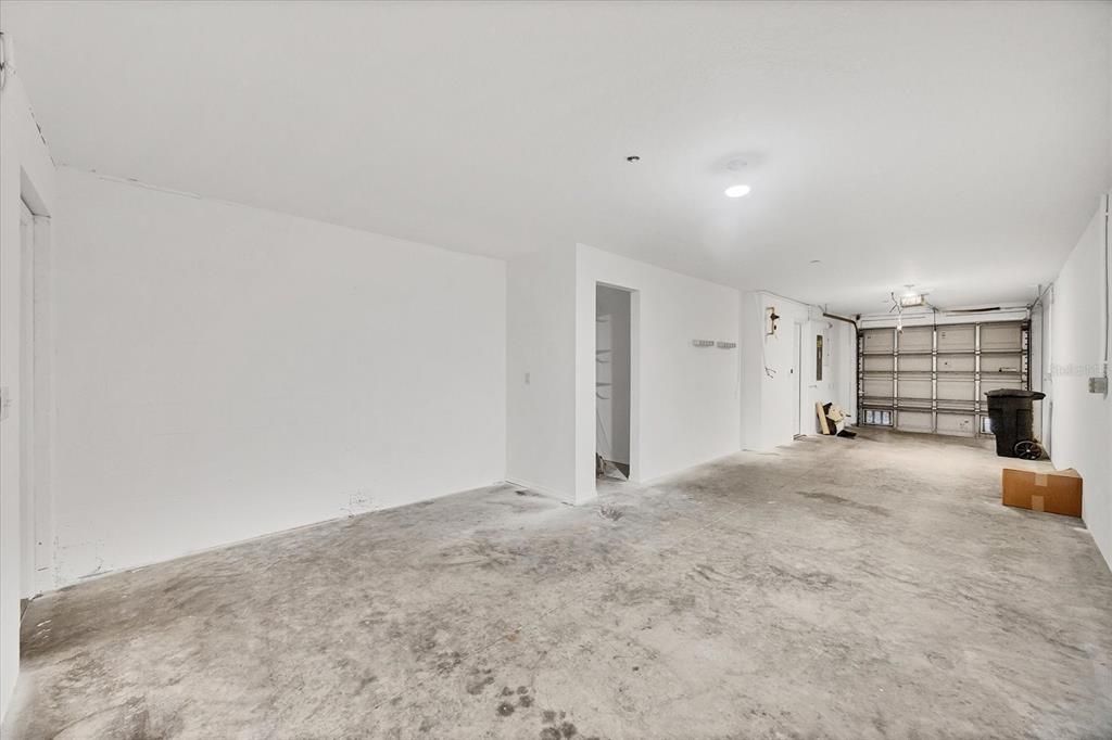 В аренду: $2,300 (2 спален, 2 ванн, 1064 Квадратных фут)