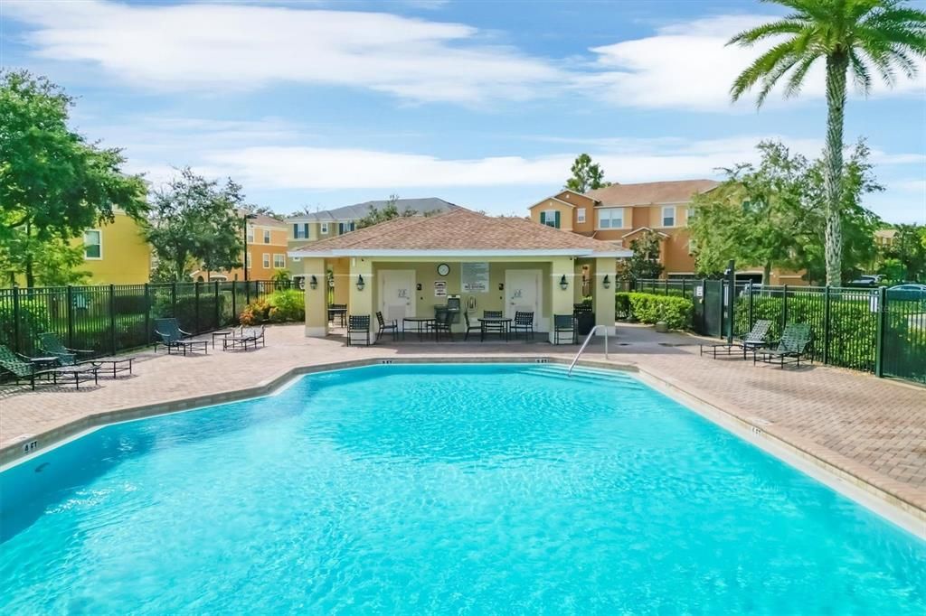 В аренду: $2,300 (2 спален, 2 ванн, 1064 Квадратных фут)