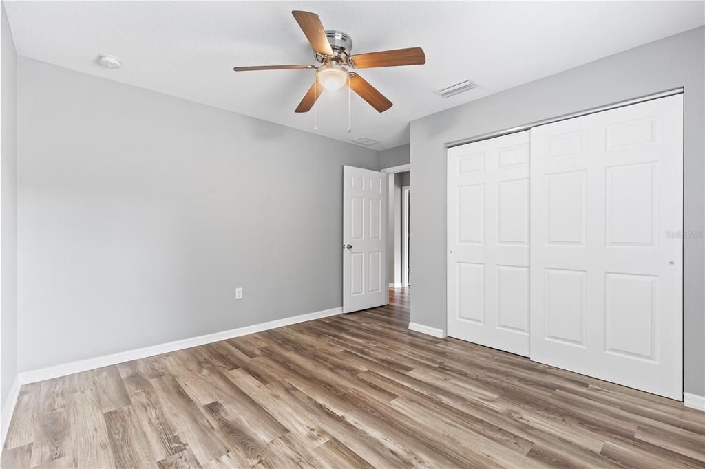 For Sale: $349,900 (3 beds, 2 baths, 1324 Square Feet)