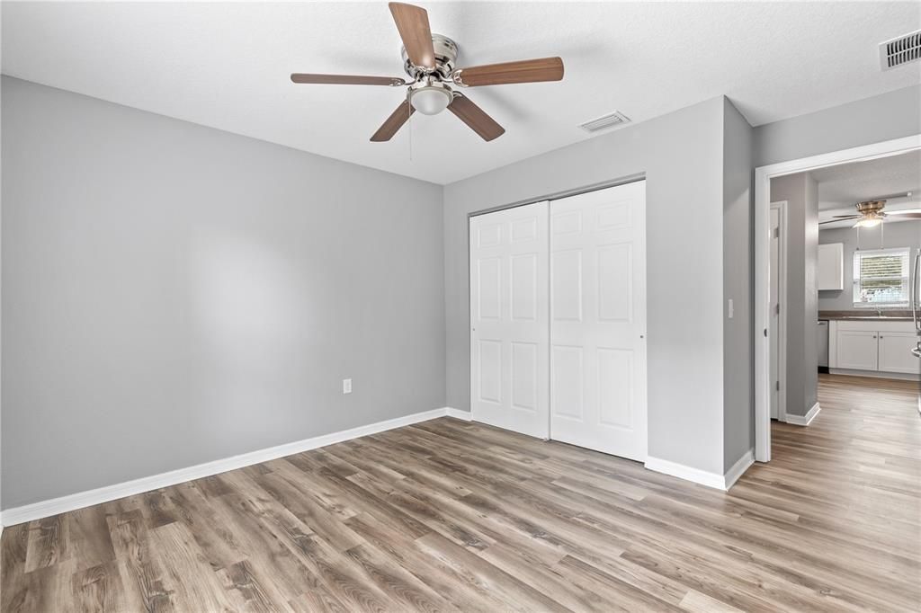 For Sale: $349,900 (3 beds, 2 baths, 1324 Square Feet)