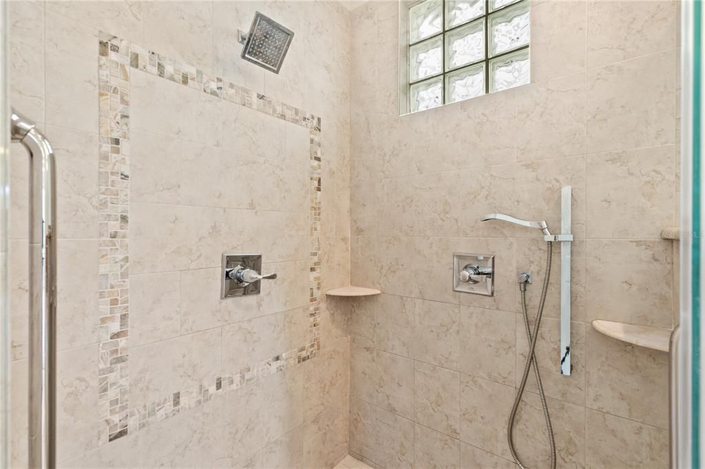 待售: $1,149,000 (3 贝兹, 3 浴室, 2704 平方英尺)