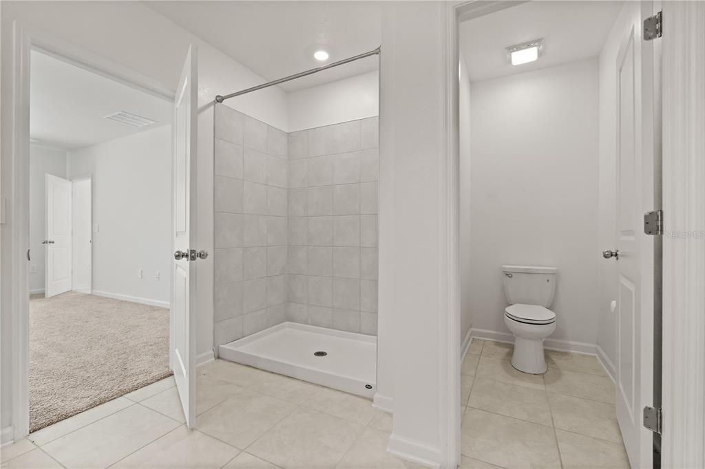 出租: $1,900 (4 贝兹, 2 浴室, 1950 平方英尺)