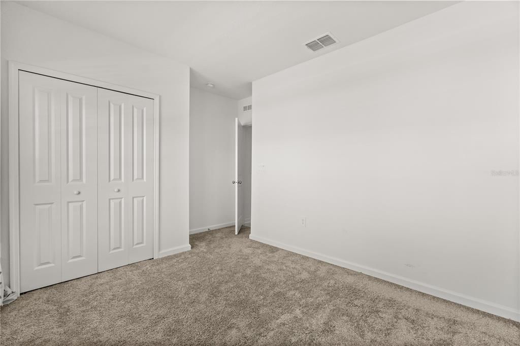 出租: $1,900 (4 贝兹, 2 浴室, 1950 平方英尺)