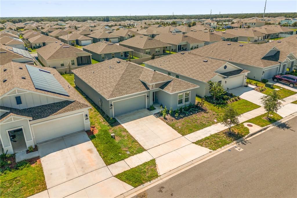 出租: $1,900 (4 贝兹, 2 浴室, 1950 平方英尺)