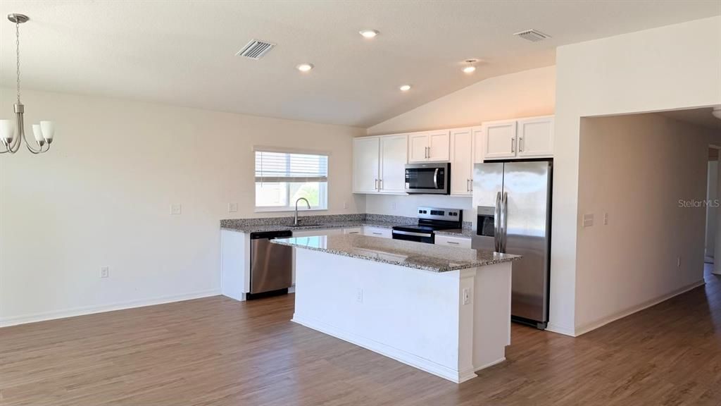 В аренду: $1,950 (3 спален, 2 ванн, 1542 Квадратных фут)