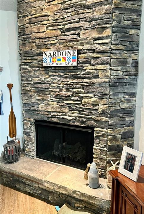 For Sale: $795,000 (3 beds, 2 baths, 1686 Square Feet)