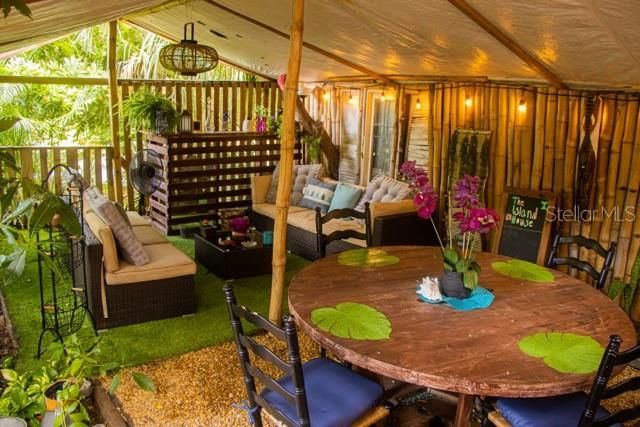 For Rent: $1,500 (1 beds, 1 baths, 308 Square Feet)