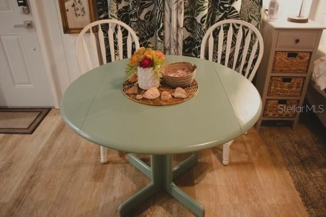 For Rent: $1,500 (1 beds, 1 baths, 308 Square Feet)