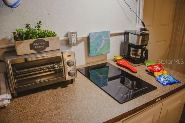 For Rent: $1,500 (1 beds, 1 baths, 308 Square Feet)