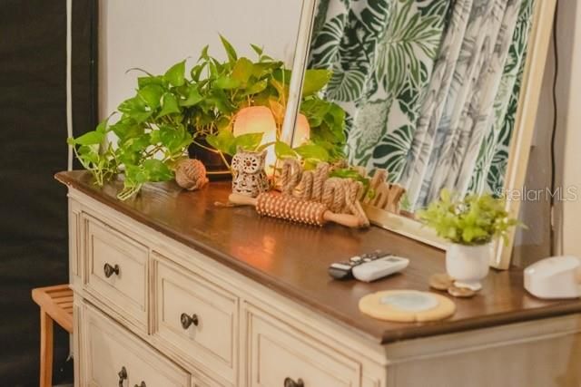 For Rent: $1,500 (1 beds, 1 baths, 308 Square Feet)